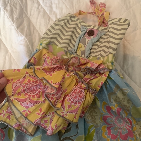 Mustard Pie top and shorts - Picture 2 of 8